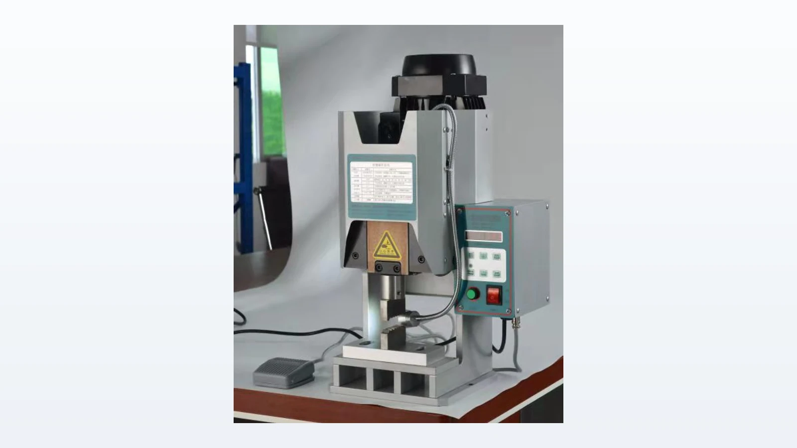 Electric Fiber Optic Connector Crimping Machine